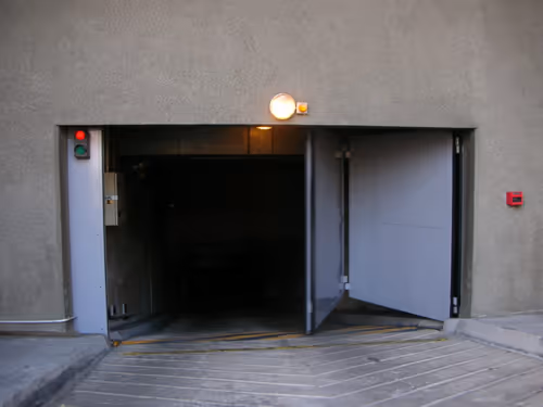 Portes accordéons de parking
